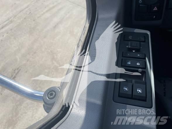 Mack MD6 Седельные тягачи