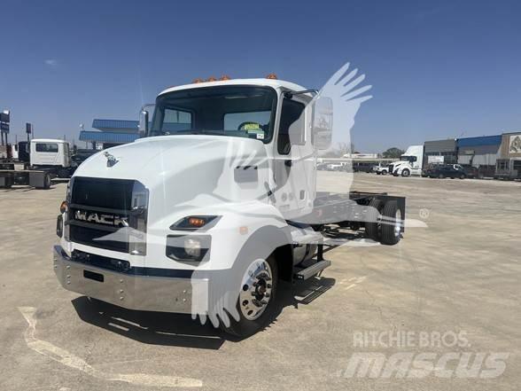Mack MD6 Шасси с кабиной