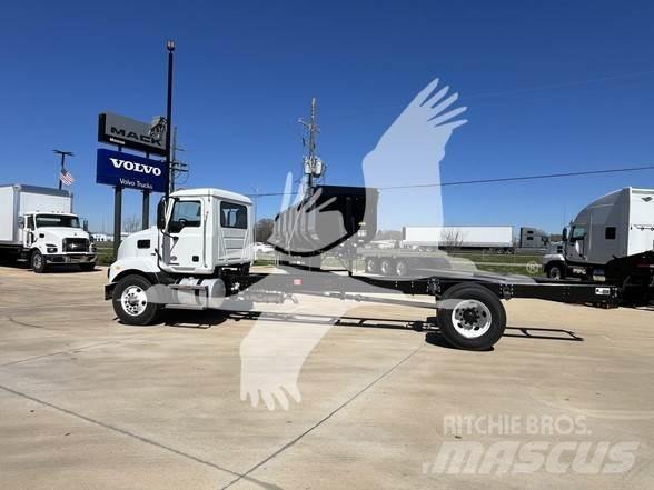 Mack MD6 Шасси с кабиной