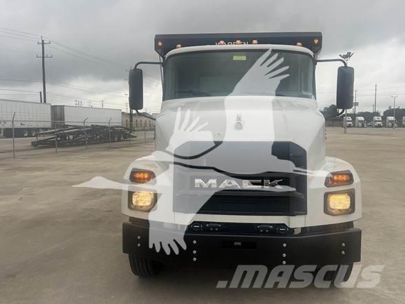 Mack MD6 Грузовики-Самосвалы