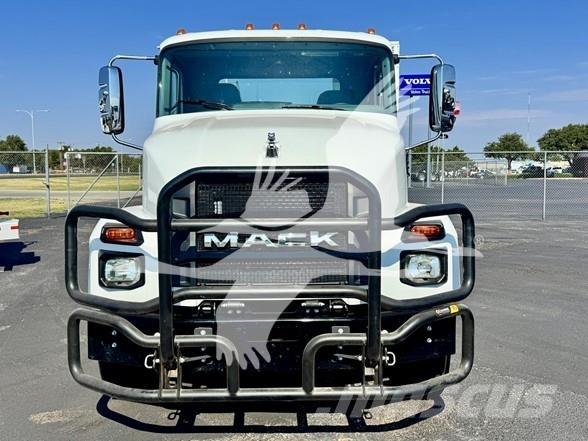 Mack MD6 Строительная техника - Другие