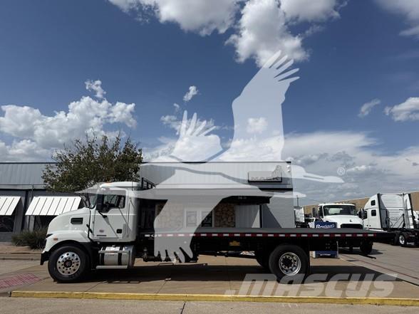 Mack MD6 Грузовики-платформы/боковая разгрузка