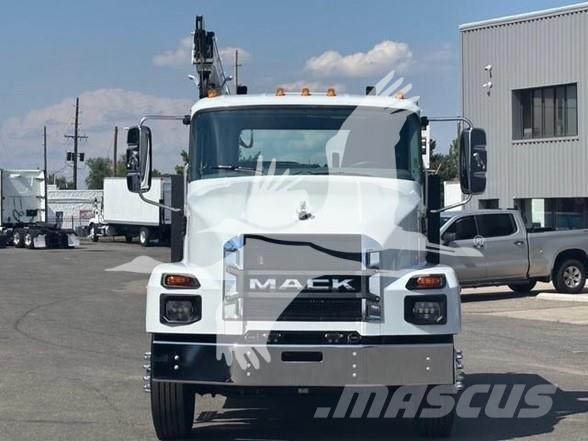 Mack MD6 Строительная техника - Другие