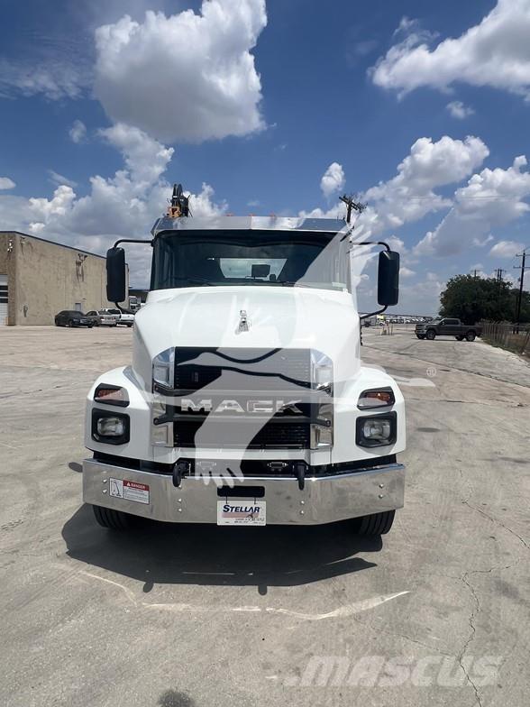 Mack MD6 Строительная техника - Другие