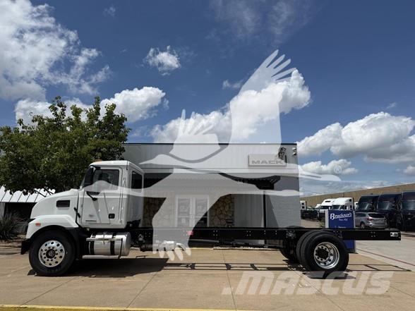 Mack MD6 Шасси с кабиной