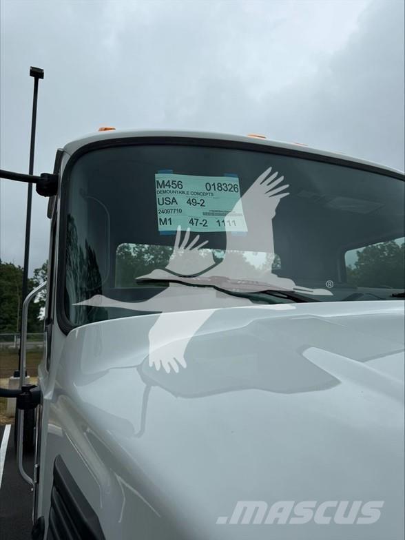 Mack MD6 Шасси с кабиной