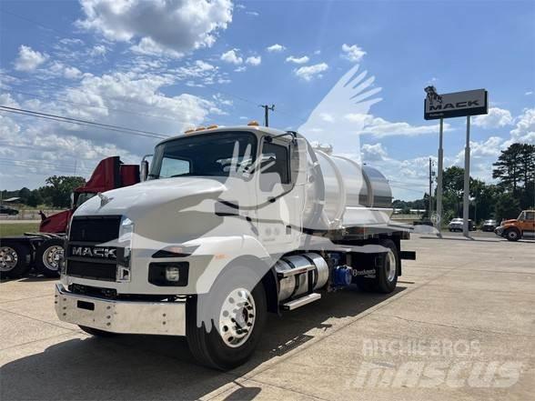 Mack MD7 Строительная техника - Другие