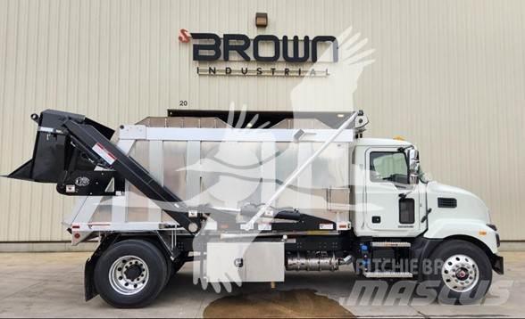 Mack MD7 Строительная техника - Другие