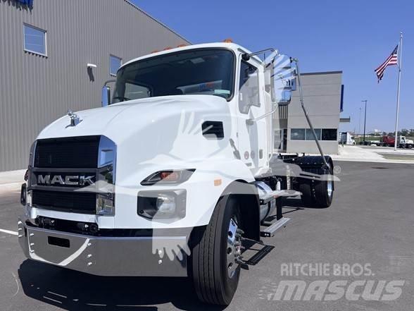 Mack MD7 Строительная техника - Другие