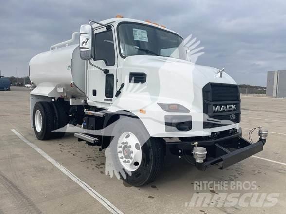 Mack MD7 Грузовики-цистерны