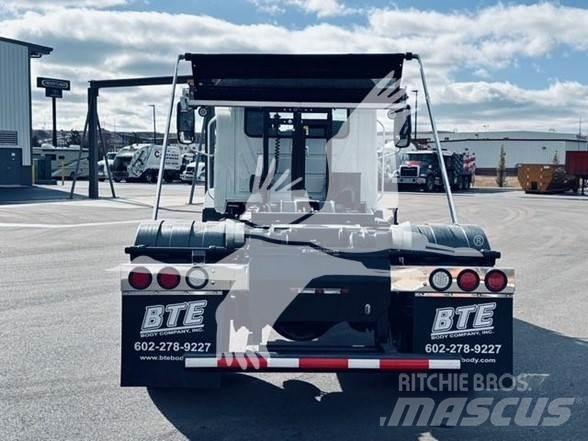 Mack MD7 Строительная техника - Другие