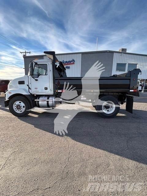Mack MD7 Грузовики-Самосвалы