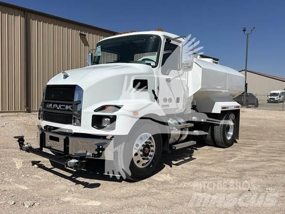 Mack MD7 Грузовики-цистерны