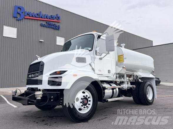 Mack MD7 Грузовики-цистерны