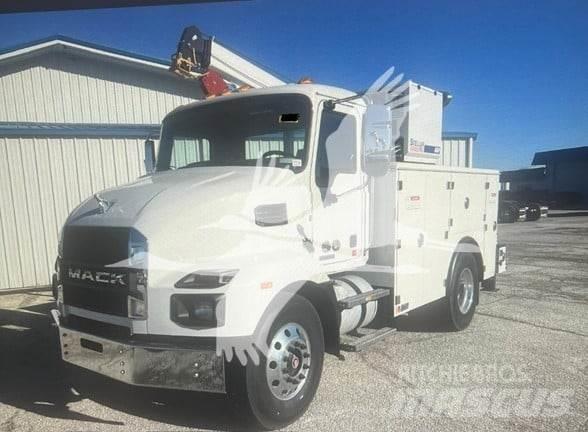 Mack MD7 Строительная техника - Другие