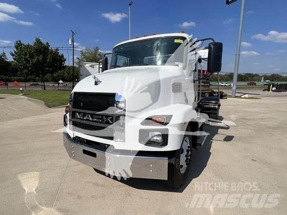 Mack MD7 Строительная техника - Другие