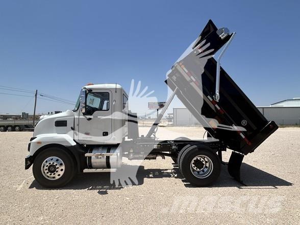 Mack MD7 Грузовики-Самосвалы