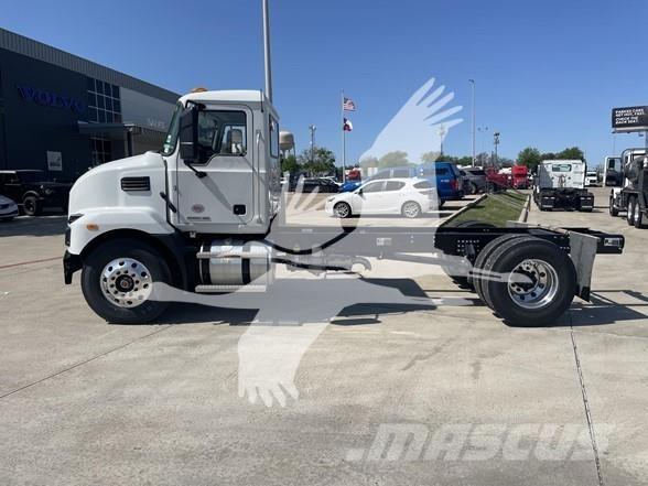 Mack MD7 Шасси с кабиной