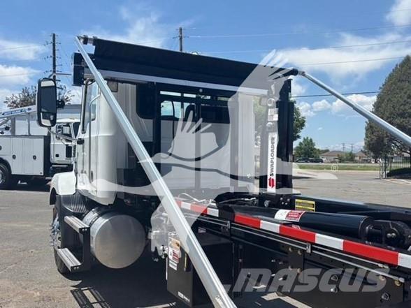 Mack MD7 Строительная техника - Другие