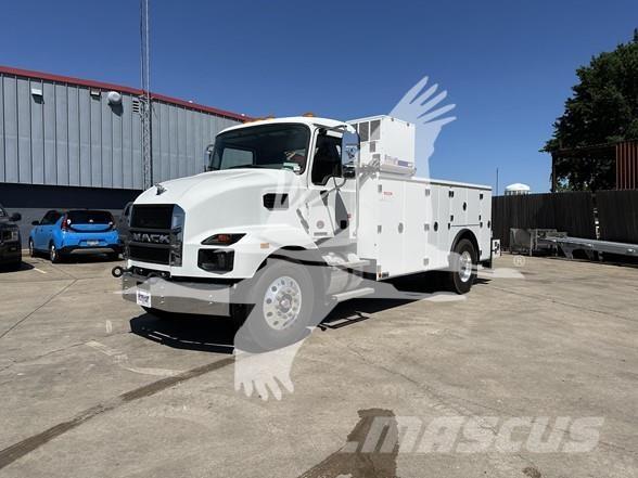 Mack MD7 Строительная техника - Другие