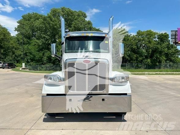 Peterbilt 567 Седельные тягачи