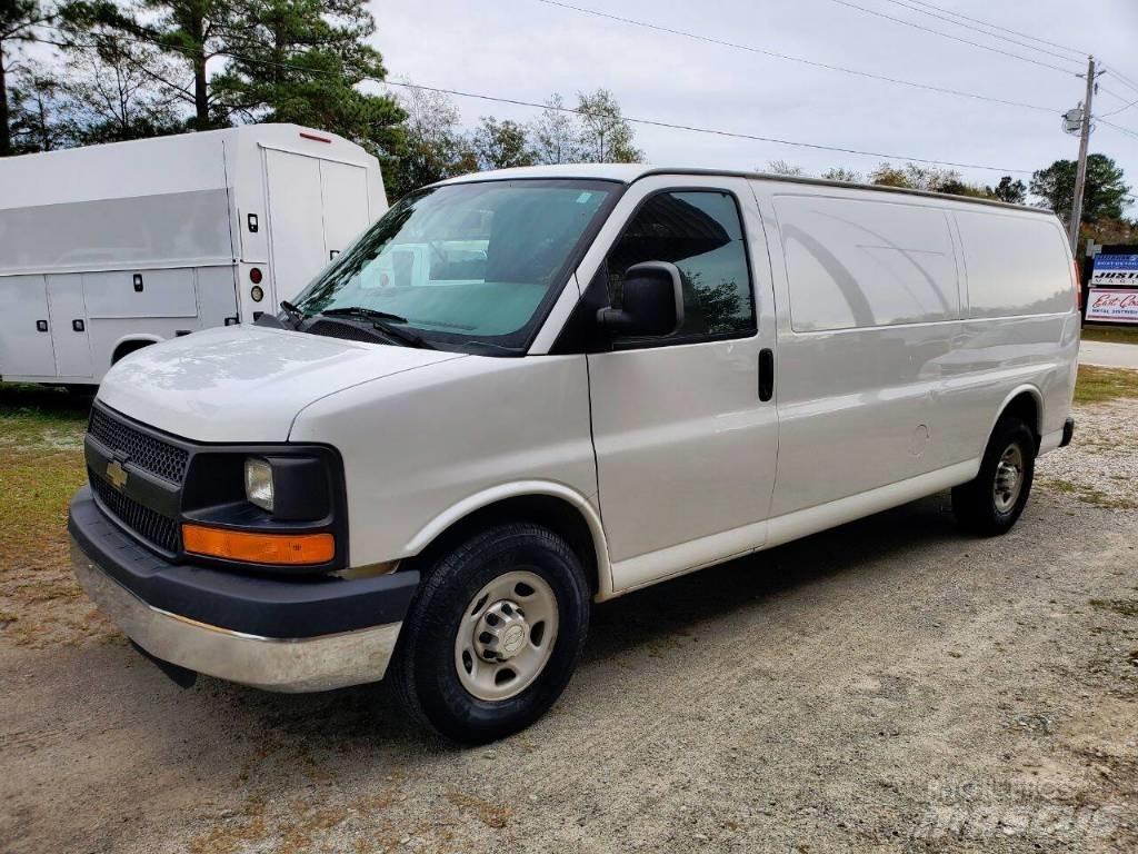 Chevrolet G3500 Изотермический фургон
