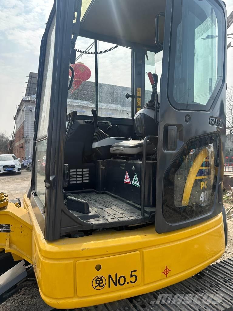 Komatsu PC 40 Мини-экскаваторы