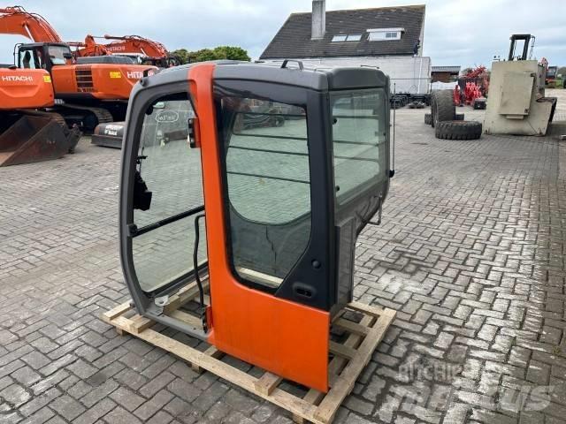 Hitachi ZX 70 Гусеничные экскаваторы