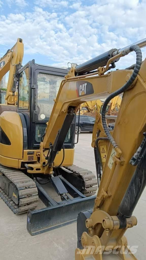 CAT 302D Гусеничные экскаваторы