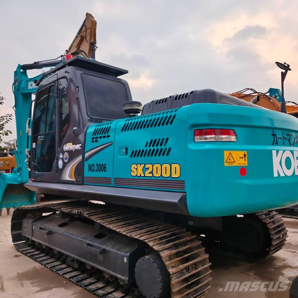 Kobelco SK 200 Гусеничные экскаваторы