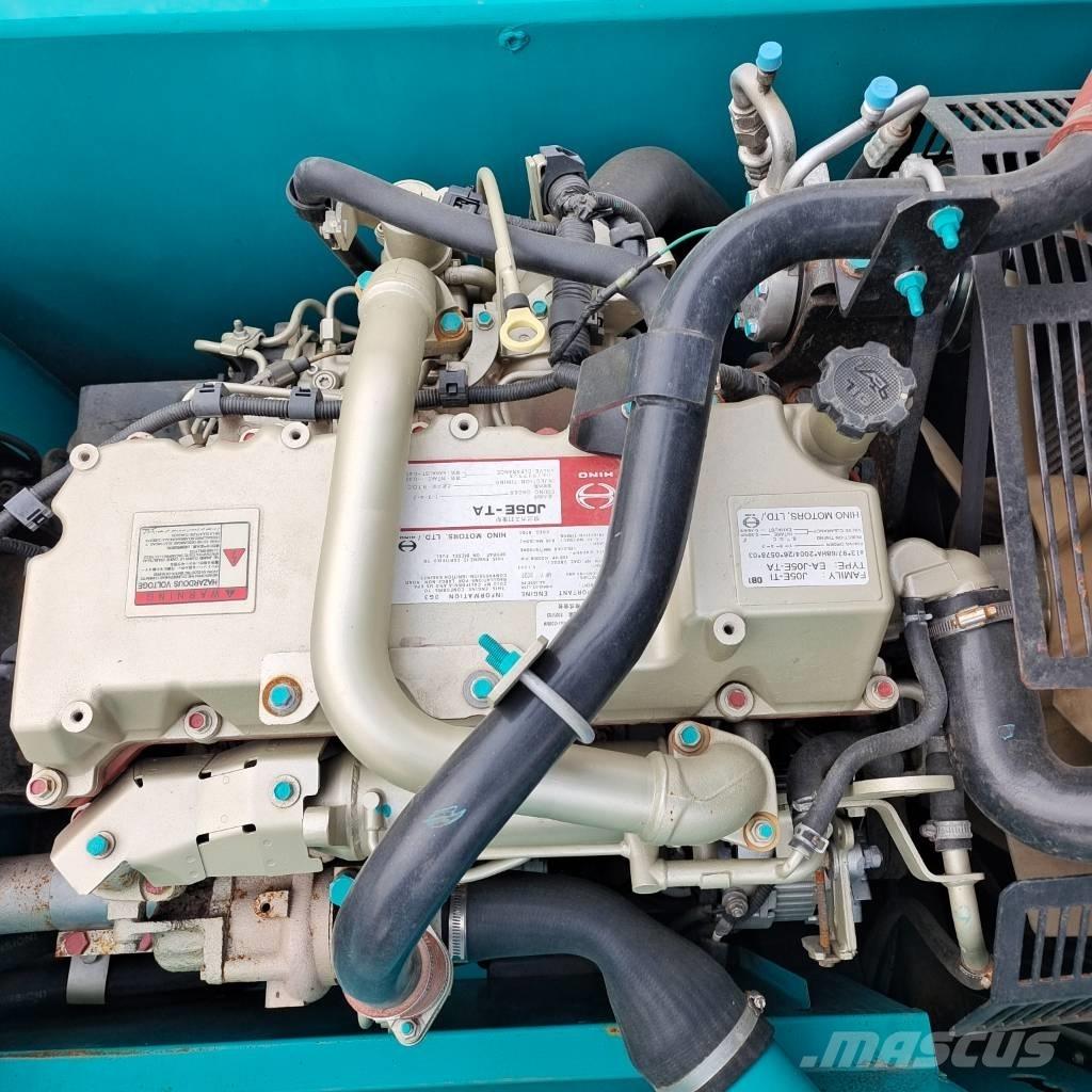 Kobelco SK 200 Гусеничные экскаваторы