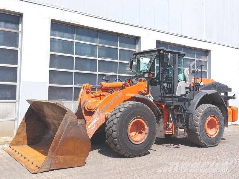 Hitachi ZW 250-6 Фронтальные погрузчики