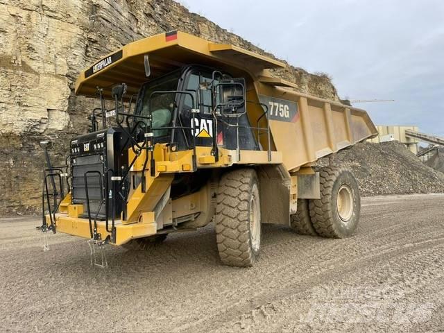CAT 775G Карьерные самосвалы