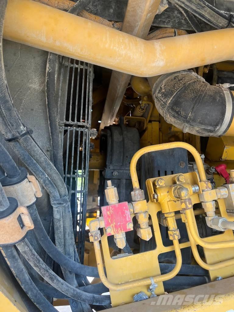 CAT 773 F Карьерные самосвалы