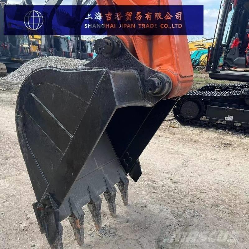 Hitachi ZX 160 Гусеничные экскаваторы