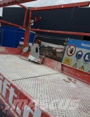 SkyJack SJ III 4632 Ножничные подъемники