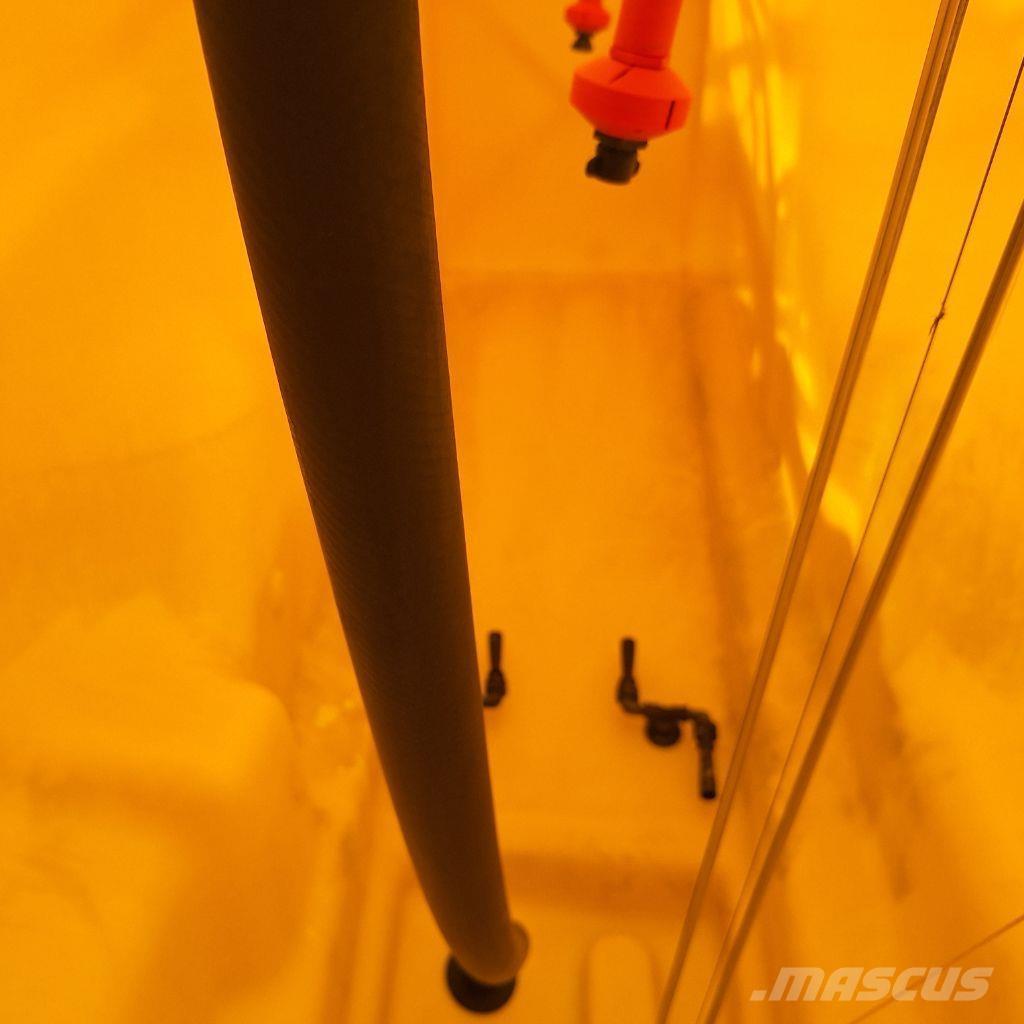 John Deere 732 Прицепные опрыскиватели