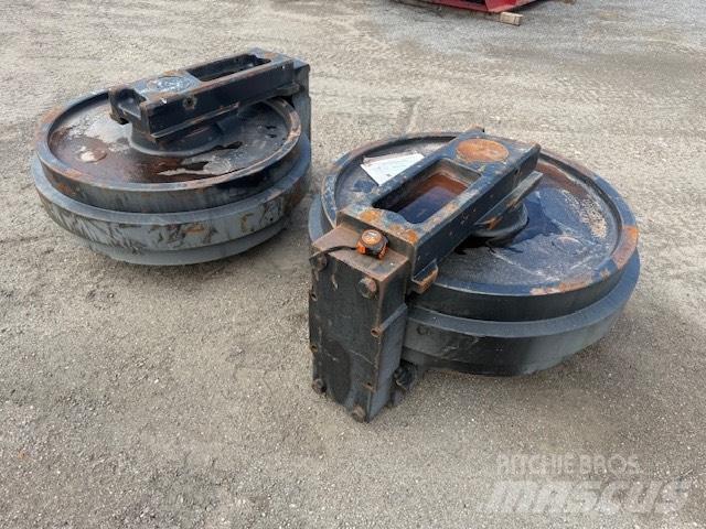 CAT 6020 NEW IDLER Гусеницы и цепи