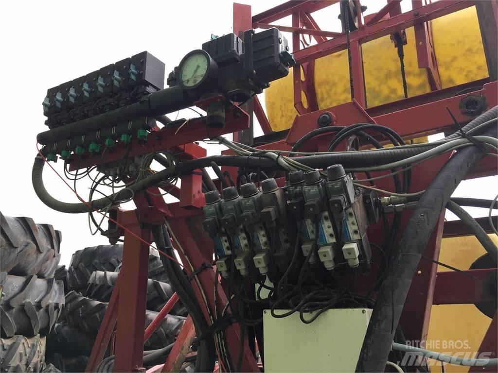 Hardi 3500 Прицепные опрыскиватели