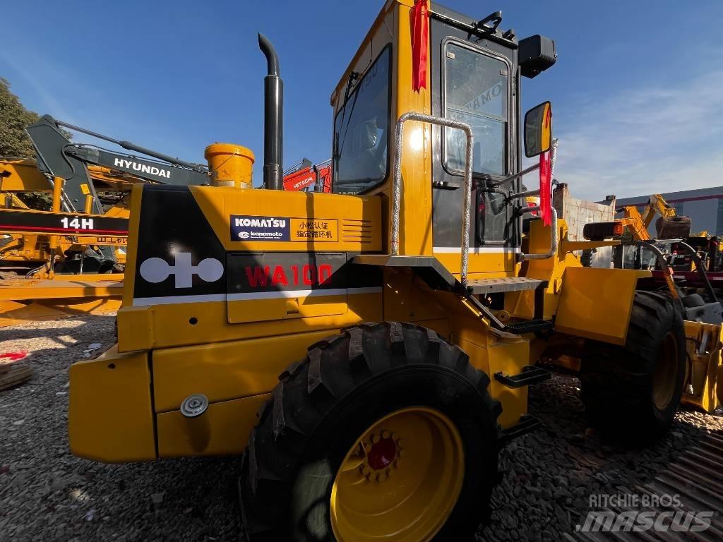 Komatsu WA100 Фронтальные погрузчики