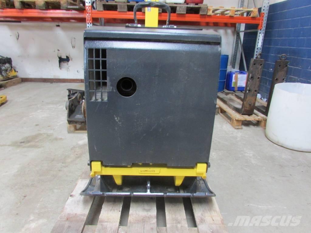 Bomag BPR 70/70 DE Виброплиты и вибротрамбовки