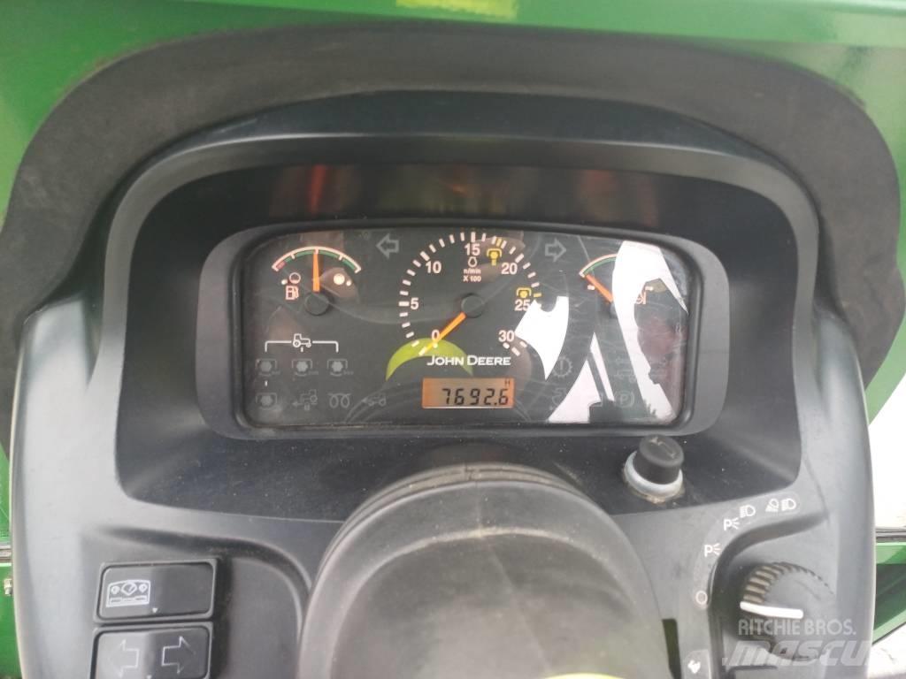John Deere 4520 Коммунальные тракторы