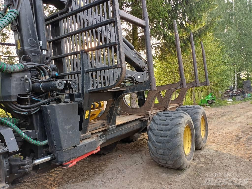 John Deere 1010E Форвардеры