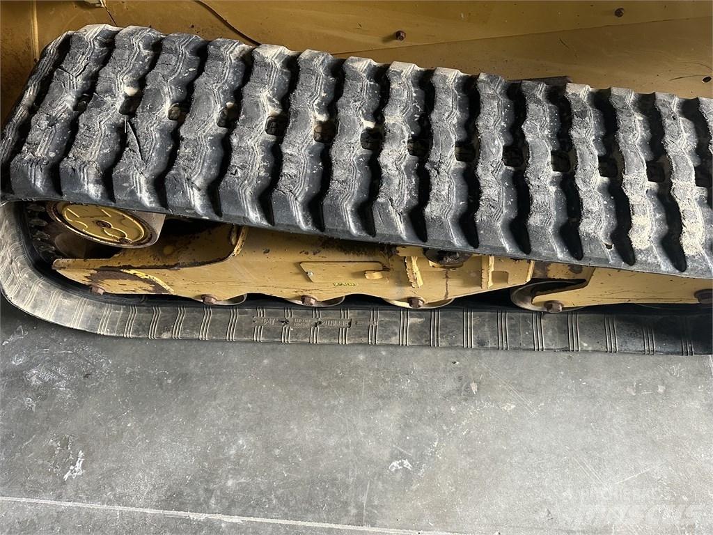 CAT 259D3 Мини-погрузчики