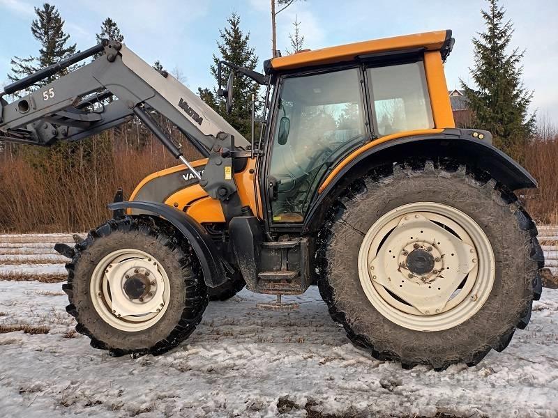 Valtra N 141 Hitech Трактора
