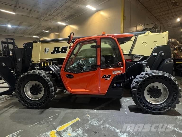 JLG 1255 Телескопические погрузчики