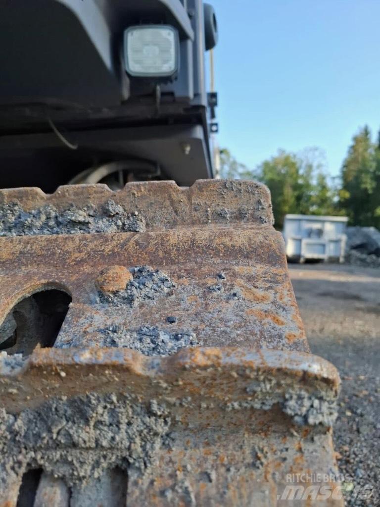 Epiroc Smartroc T35 Буровые вышки