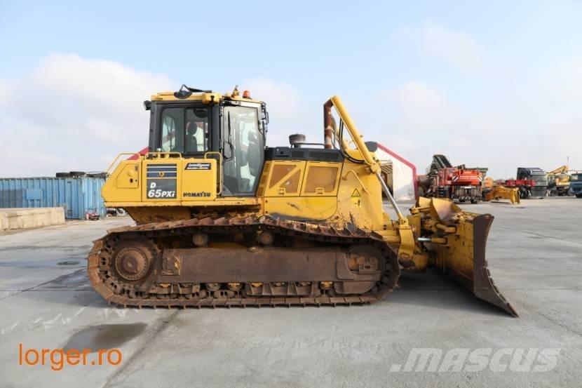 Komatsu D 65 PX-18 Гусеничные бульдозеры