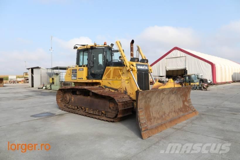 Komatsu D 65 PX-18 Гусеничные бульдозеры