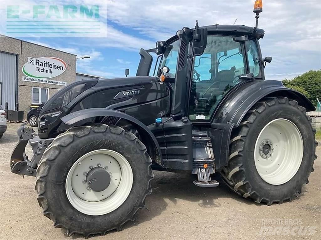 Valtra t254a mr19 Трактора